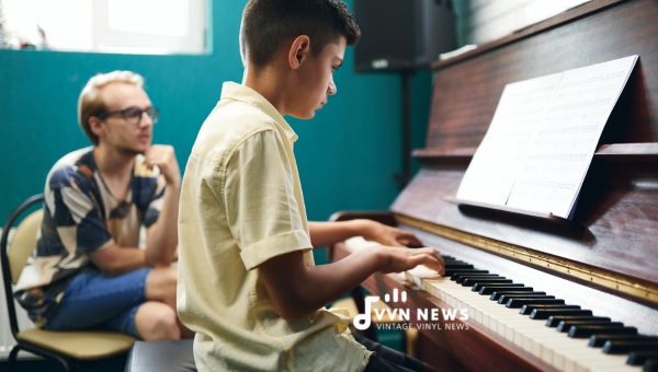 How Much Should You Charge For Music Lessons